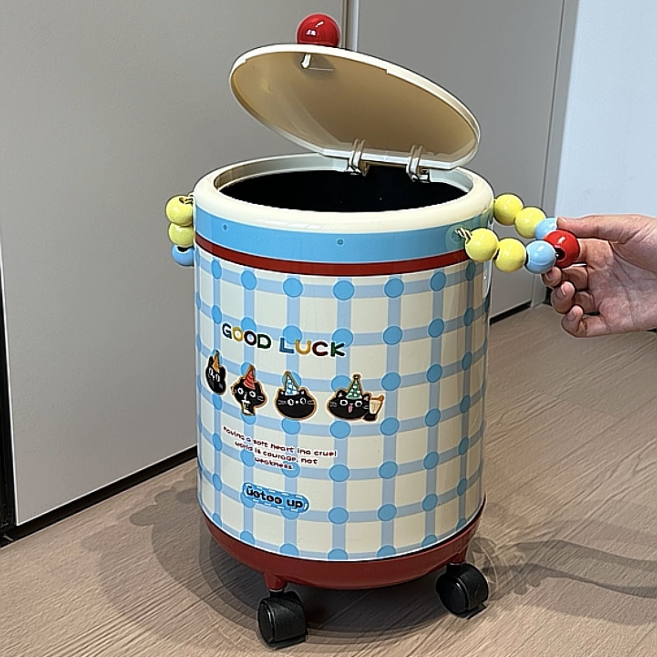 MOMO垃圾桶多巴胺创意家用客厅卧室可爱2025新款卡通高颜值