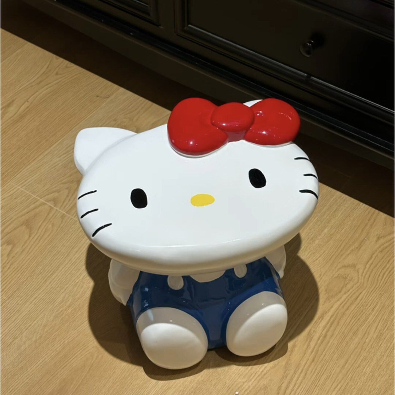 MOMO可爱kitty换鞋凳入户门口换鞋凳儿童客厅小凳子矮板凳JHJ