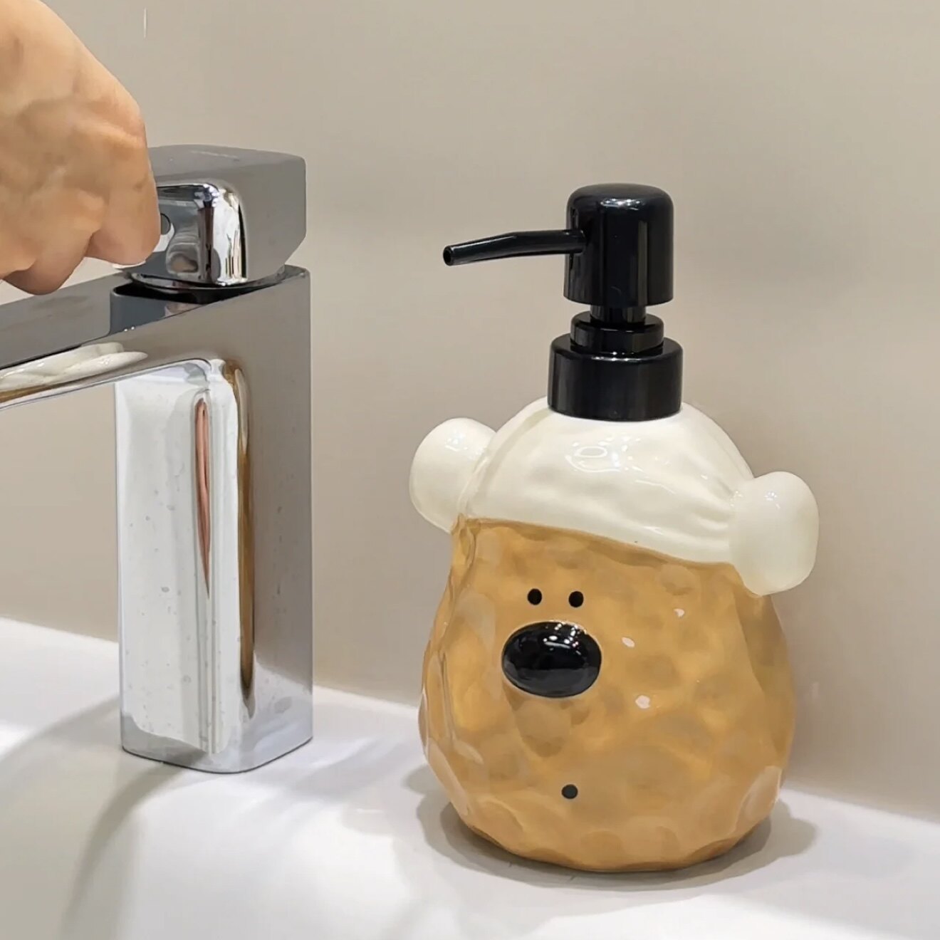MOMO卡通小熊洗手液分装瓶陶瓷乳液瓶卫生间洗发水沐浴露