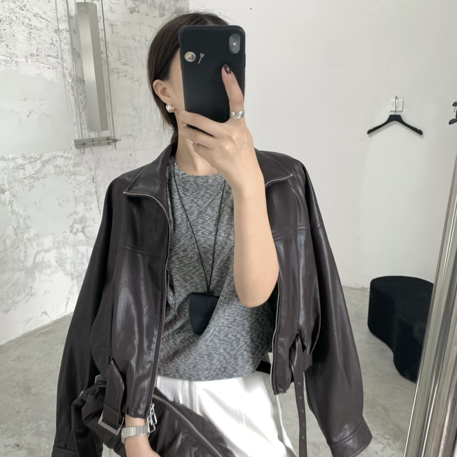 BLESSED MOMENT品质订货会爆款百搭时尚立领皮衣配包包FWT1012