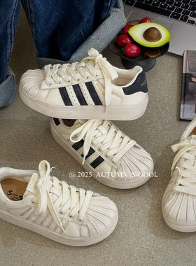 SOLOS ACC早秋通勤休闲贝壳头设计做旧擦色交叉绑带小白鞋15028