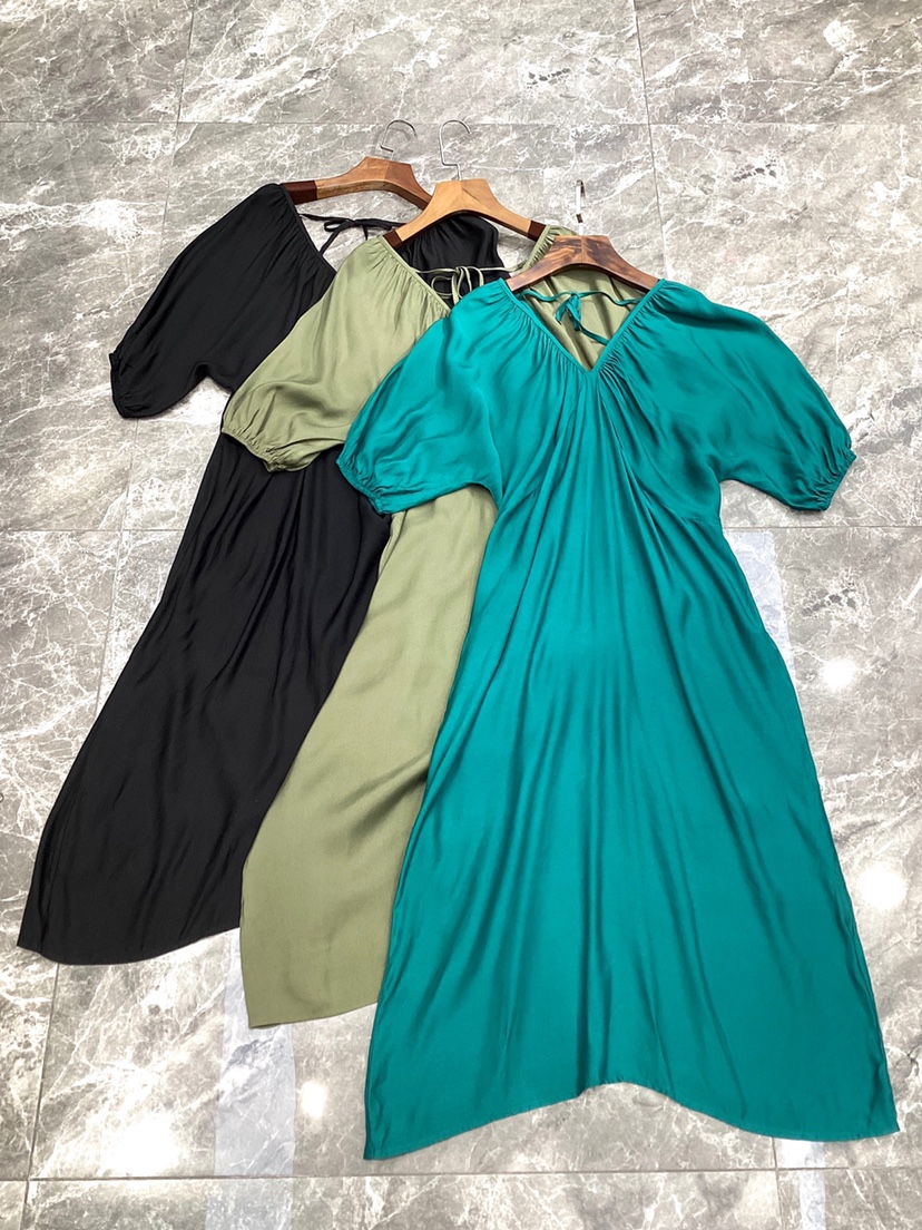 法式慵懒V领沙滩裙复古连衣裙