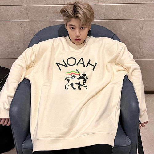 潮牌高街宽松圆领卫衣男