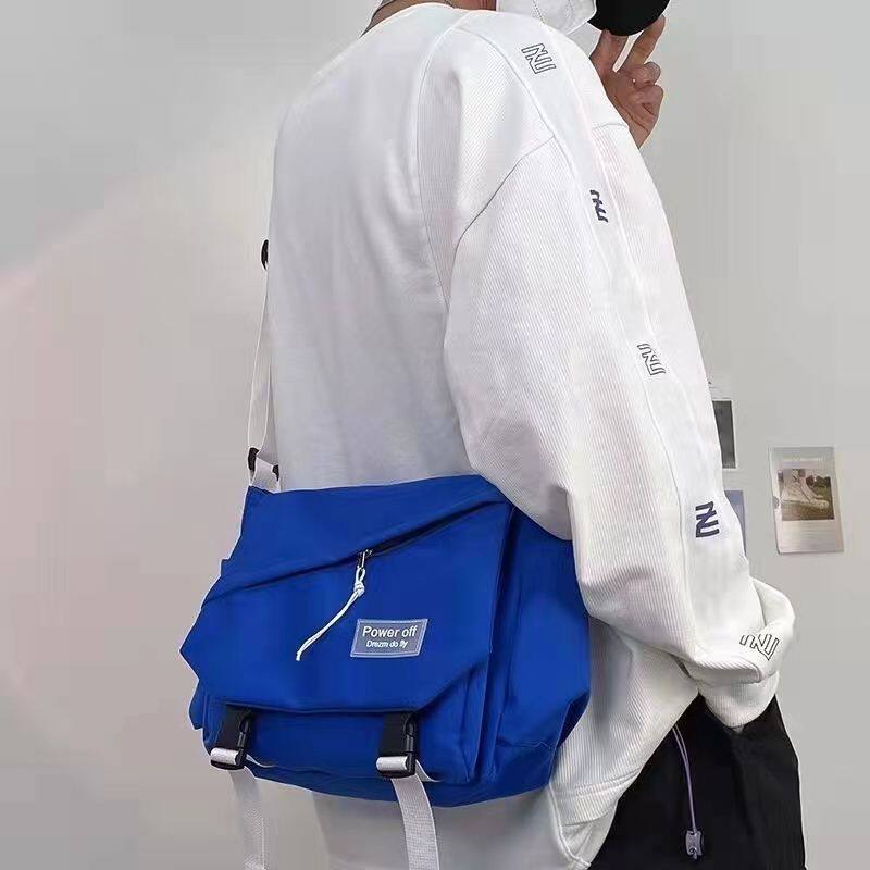 내가 너를 향해 달려갈 때 저우이란 장루랑 같은 스타일의 크로스백 스쿨백 일본 캐주얼 숄더백 우체부 가방