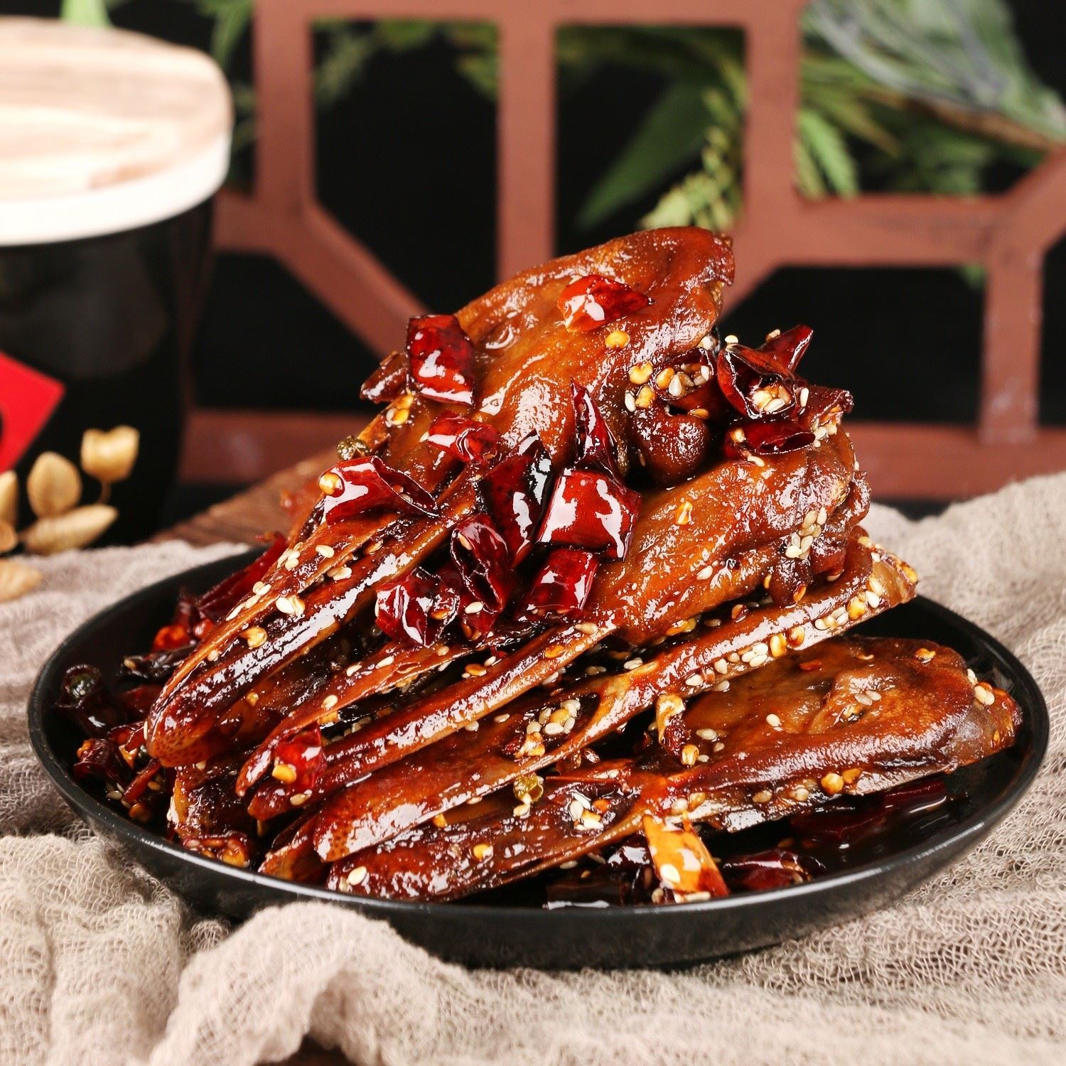 忆长香嘴香酥麻辣鸭头鸭肉零食