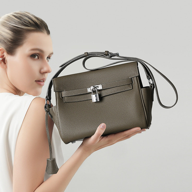 togo头层牛皮凯莉邮差包黑色新款女士手提斜挎通勤高级感单肩包