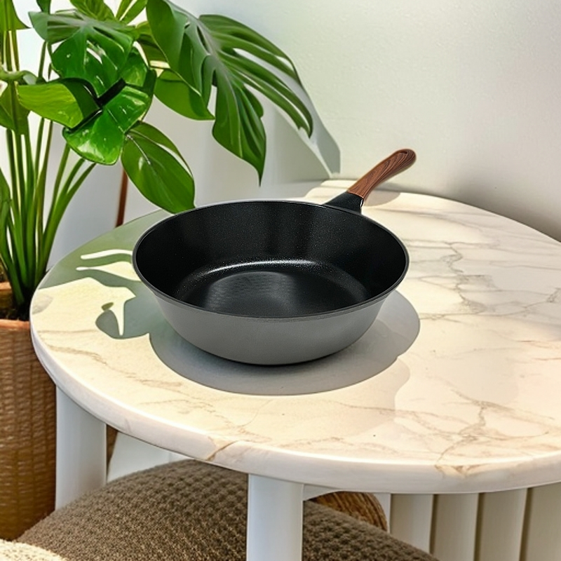 韩国超轻便不粘锅爱合米