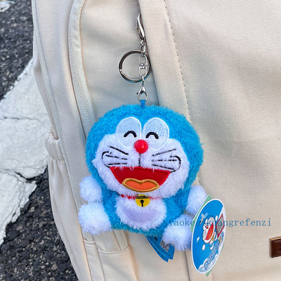 正版哆啦A梦毛绒挂件可爱公仔