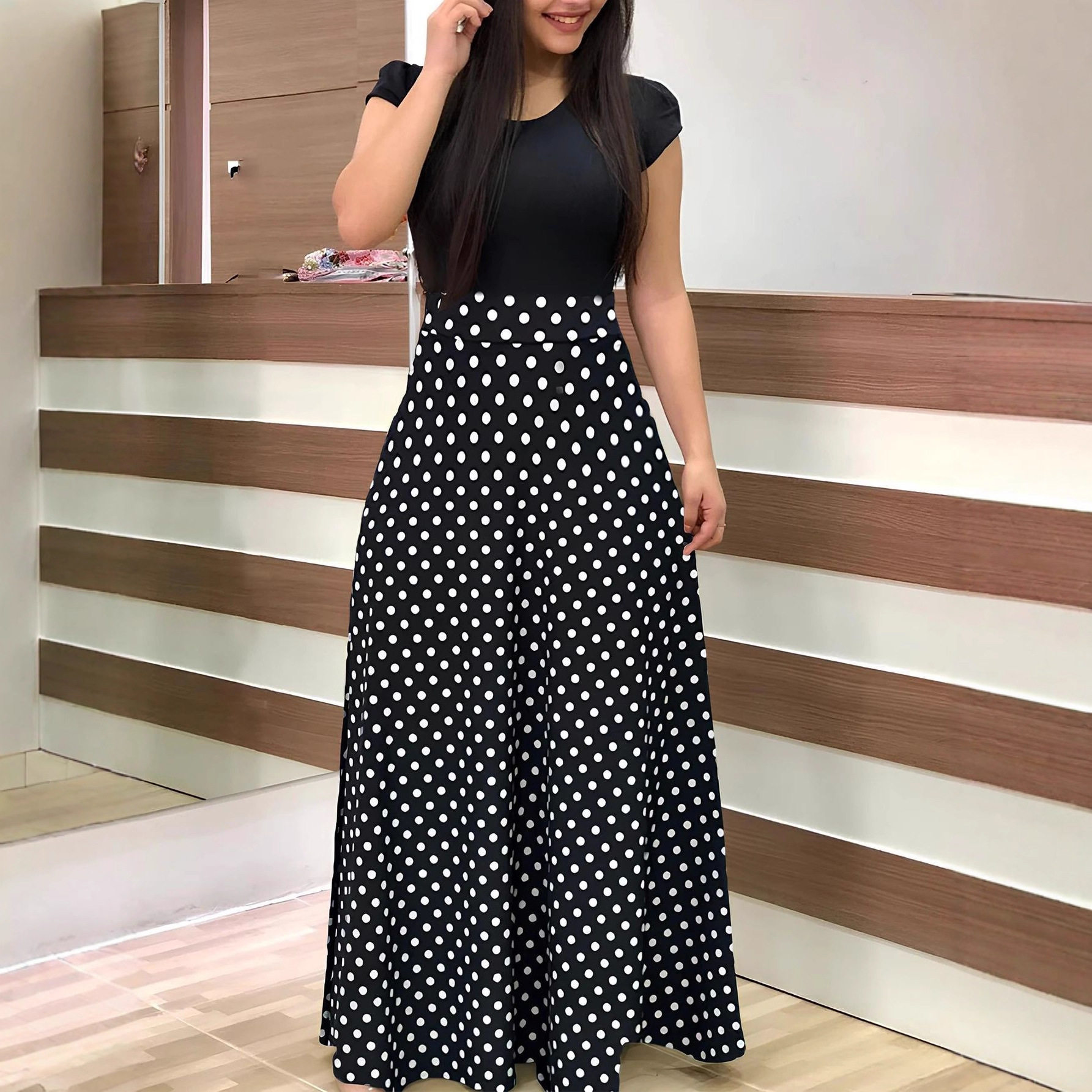 Polka dot round neck waist cinching dress波点圆领收腰连衣裙