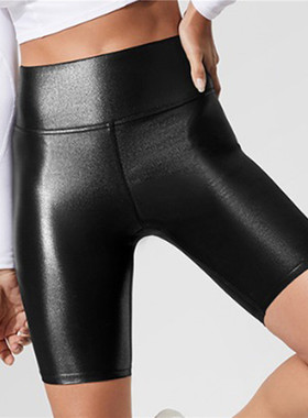 High waisted stretch bottomed shorts黑色高腰弹力打底皮短裤女