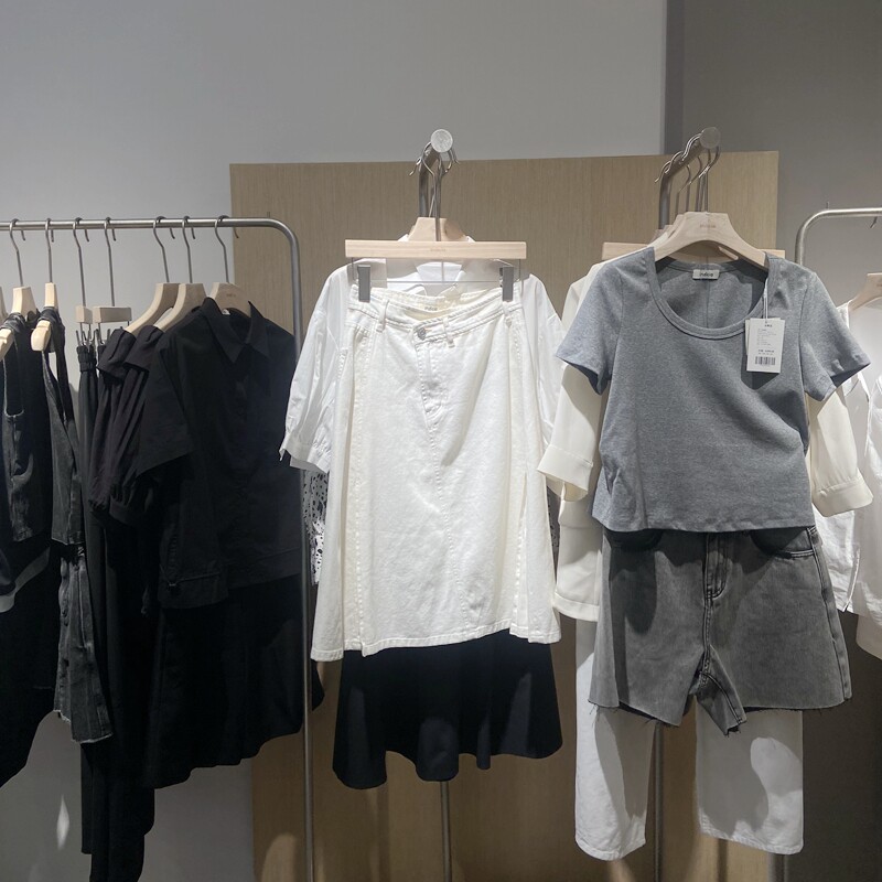indicia6B404QZ229F专柜正品标记女装百搭a字牛仔半身裙吊牌价539