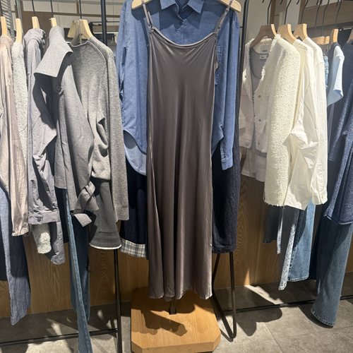 indiciaF2B5LQ340C专柜正品标记女装桑蚕丝吊带长裙简约吊牌1289