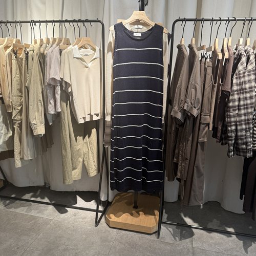 indiciatheL2C5LQ150专柜正品标记女装条纹针织连衣裙吊牌价689