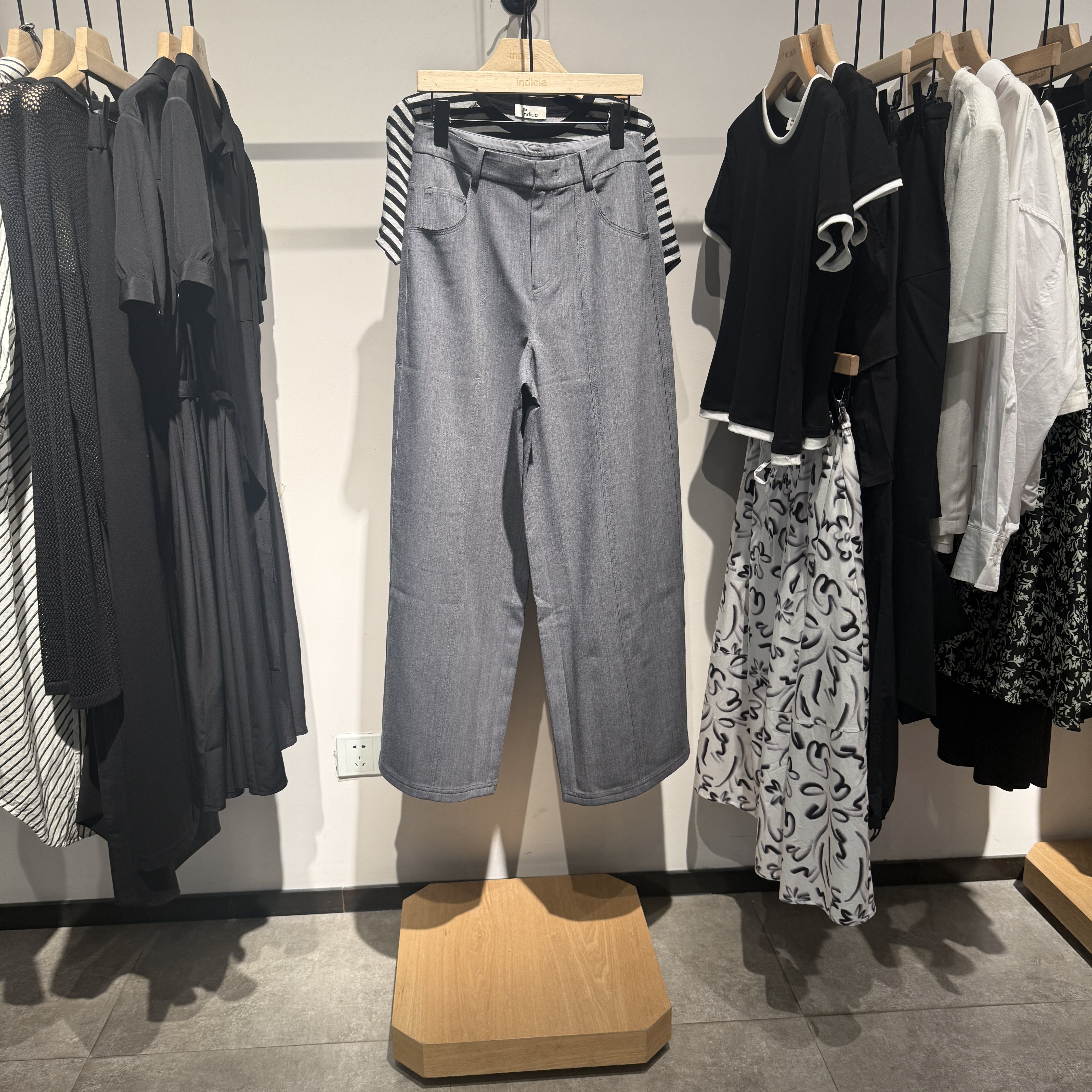 indiciatheL2C5KZ120专柜正品标记女装高腰垂感休闲西装裤吊牌789图片