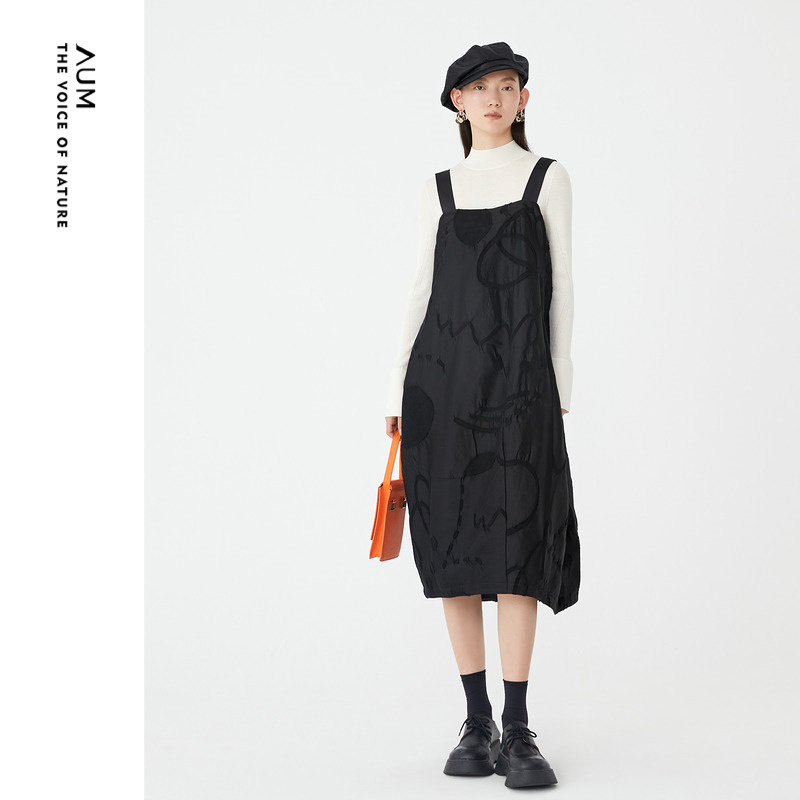 AUM绵羊毛高领系列上衣