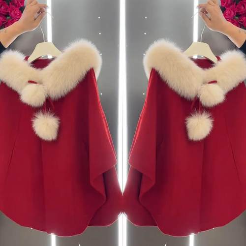 环保毛球连帽斗篷呢子外套