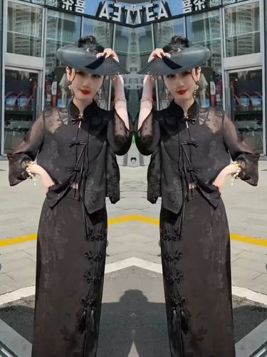 复古盘扣网纱拼接缎面上衣半身裙