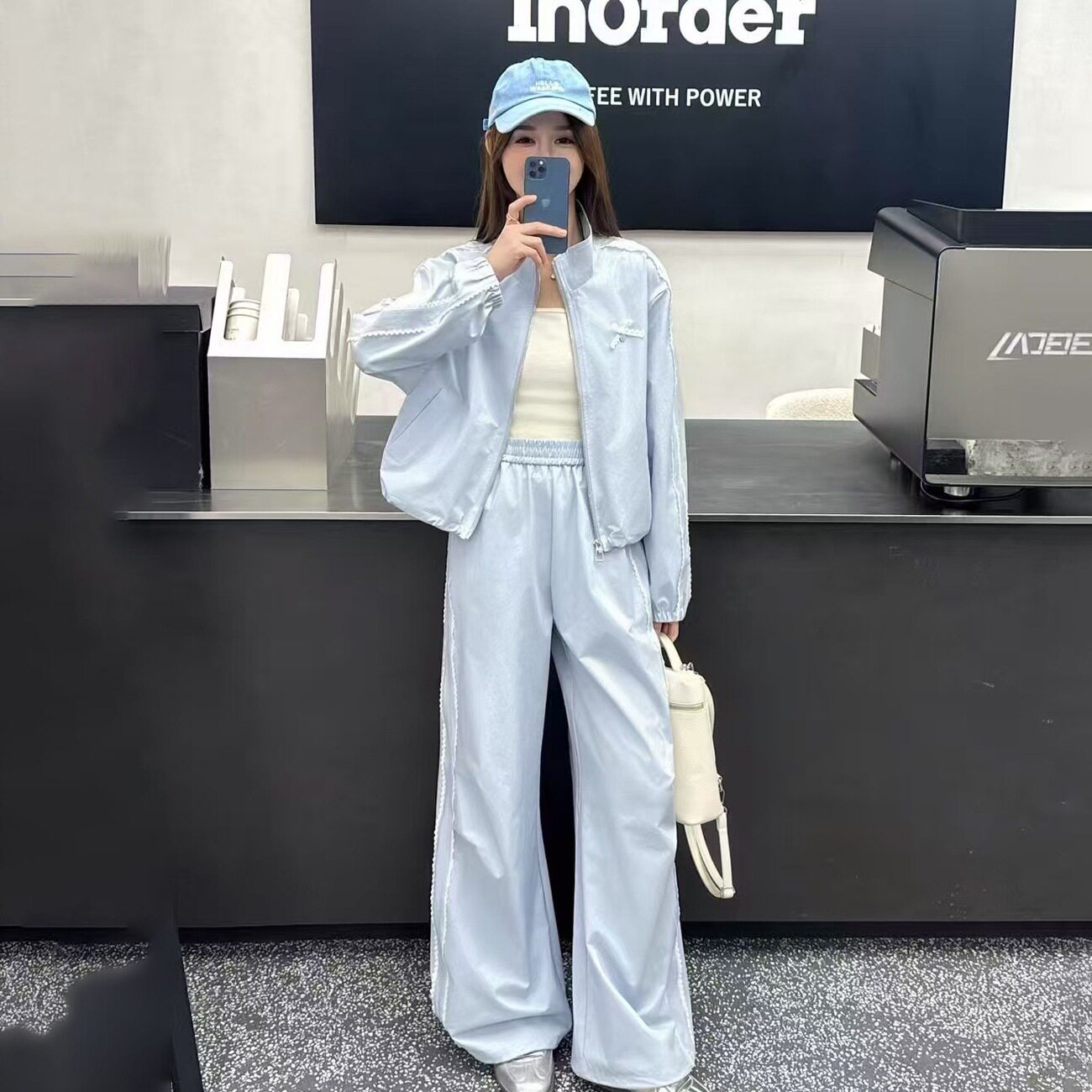 休闲工装套装女2026春季新款运动显瘦时尚减龄条纹阔腿裤三件套裤
