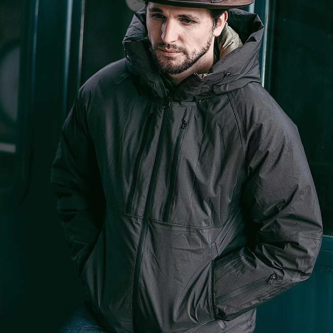 MT.Robson【防水压胶羽绒服】800蓬白鸭绒连帽超高透气透湿功能