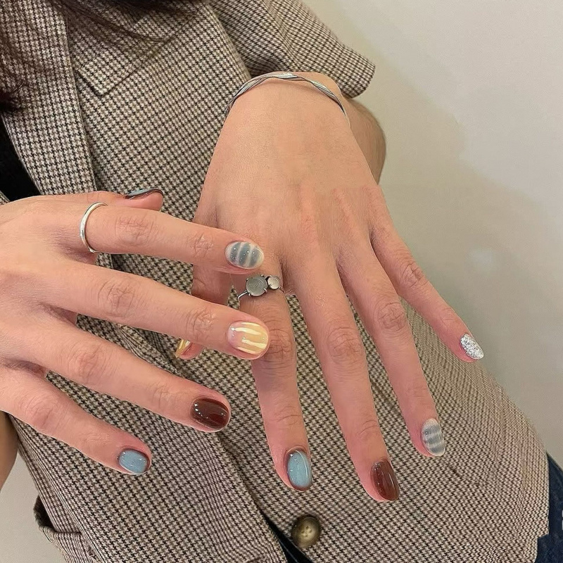 奶棕冰蓝天雾霾复古布意风撞色温