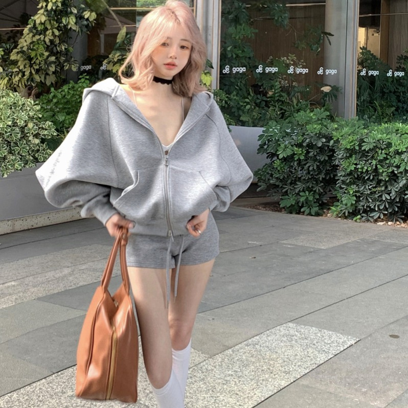 灰色运动卫衣套装女春季新款美式休闲短外套卫裤短裤学院风一整套