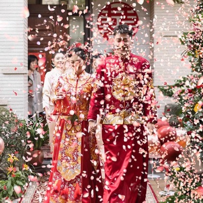 结婚礼炮彩带喷筒婚庆用品大全婚礼庆典派对手持礼花筒花瓣手拧式