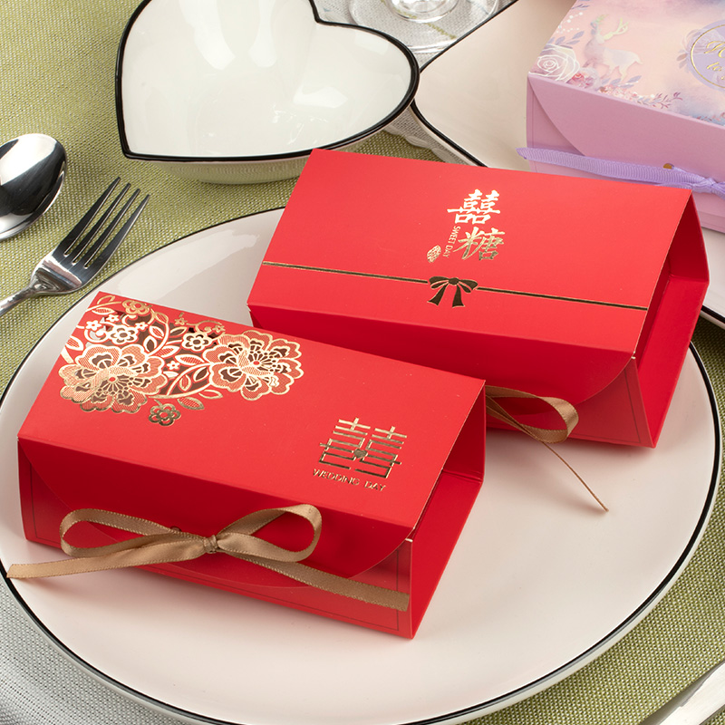 结婚喜糖盒子2025新款高档一体糖果盒婚礼专用手提伴手礼盒空盒