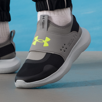 UA安德玛男鞋跑步鞋Runplay低帮训练鞋轻便耐磨运动鞋3024870