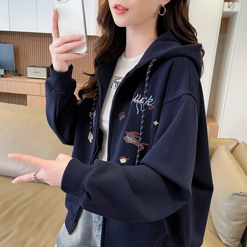 设计感小众连帽卫衣外套女秋冬季2026新款宽松初中生休闲开衫上衣