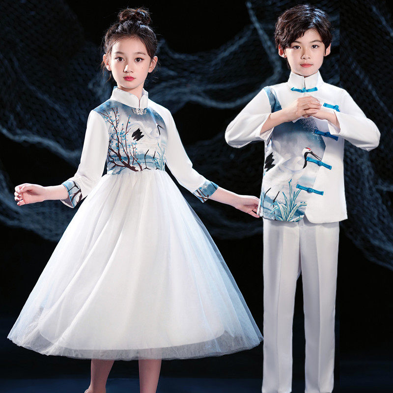 元旦中国风儿童演出服小学生