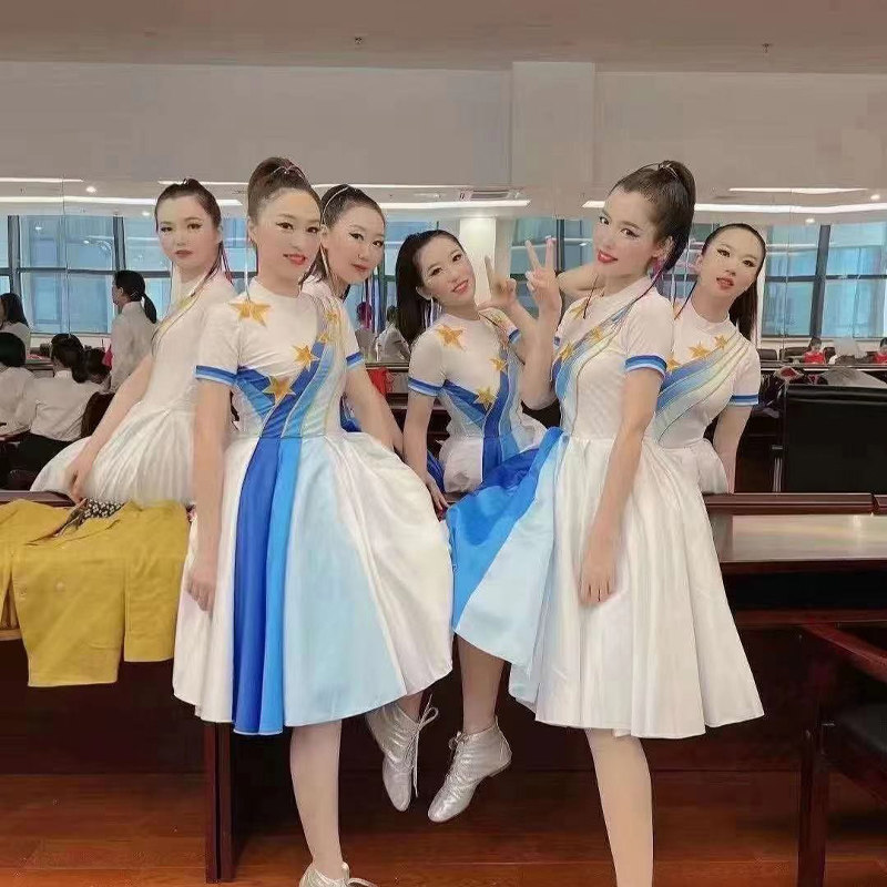 女合唱表演服装,夏季学生,儿童朗诵表演服装,红歌短裙,小河风