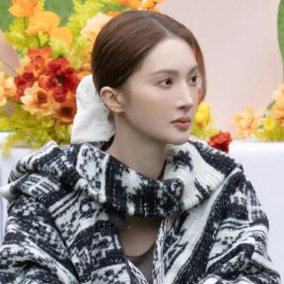 现在就出发金晨同款白色绣花方巾发圈法式高级感气质饰品发饰新款