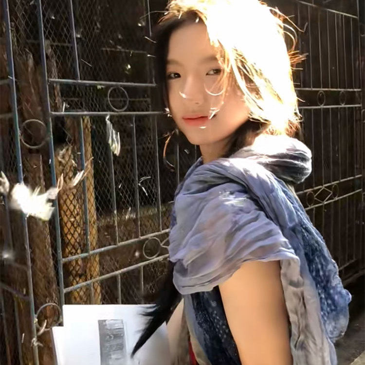 蓝色小碎花拼接褶皱丝巾女春夏薄款高级氛围感复古文艺风棉麻围巾