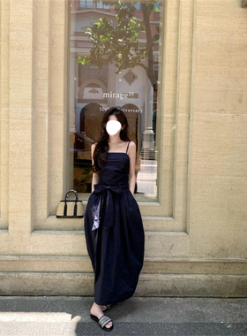 复古时尚气质舒适感慵懒度假风蓝色抹胸吊带连衣裙夏季新款长裙