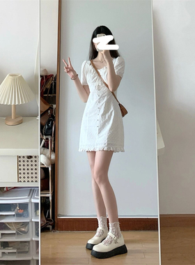 白色泡泡袖绑带连衣裙女夏季新款微胖大码小个子韩系温柔风裙子