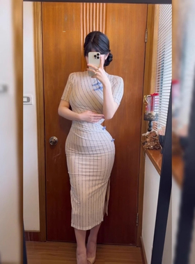 微胖小个子新中式国风条纹改良旗袍连衣裙新款气质收腰显瘦包臀裙