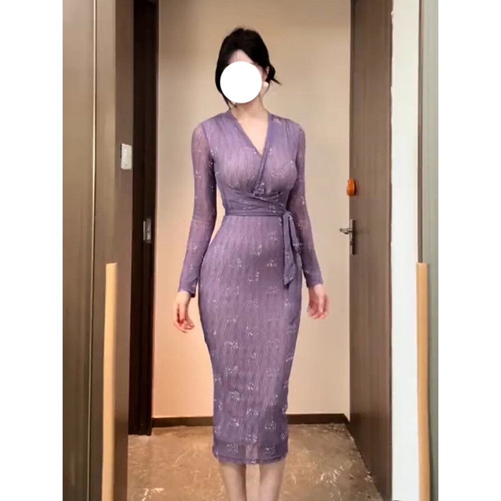 性感大码气质绑带V领长袖连衣裙女秋季今年新款微胖穿搭显瘦长裙