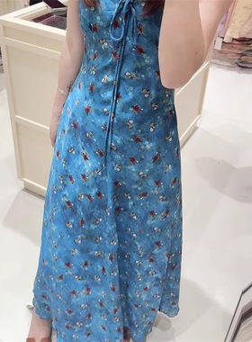 夏季新款法式气质温柔度假风蓝色印花荷叶边收腰连衣裙微胖长裙子