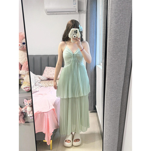 微胖MM超仙温柔风系带V领吊带连衣裙夏季新款法式时尚度假风长裙