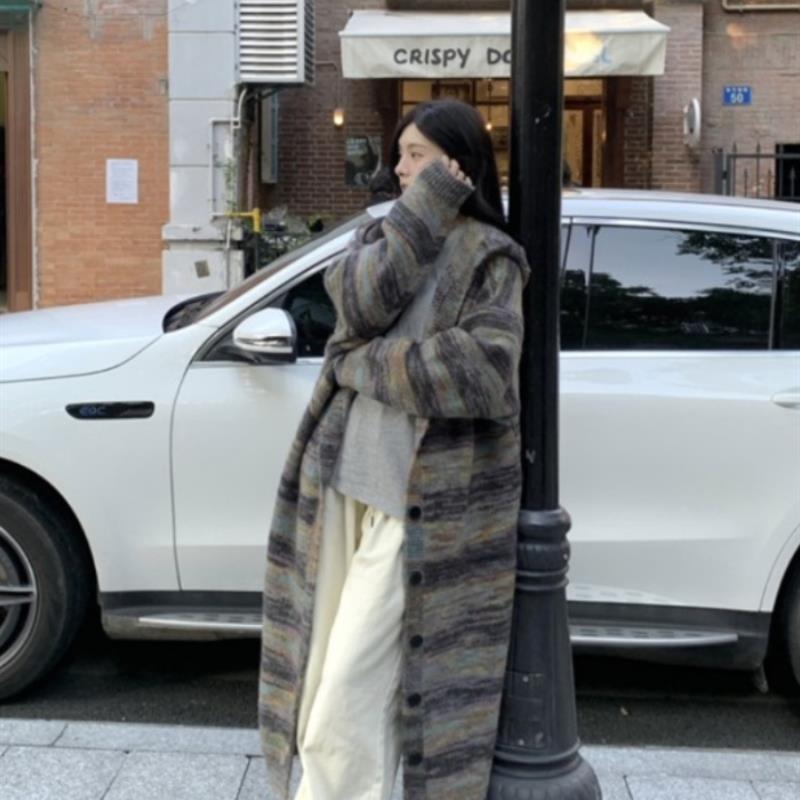 秋冬新款覆古宽松慵懒撞色连帽中长款开衫过膝针织毛衣外套女大衣