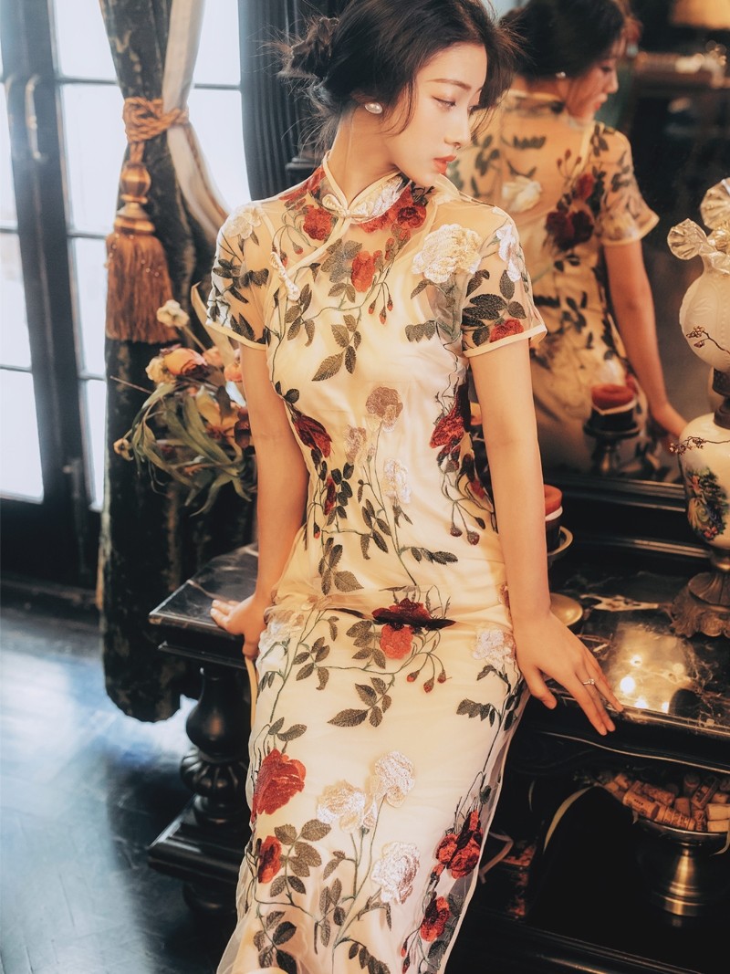 新中式古典舞《红妆》复古国风玫瑰花刺绣改良版旗袍裙开衩连衣裙