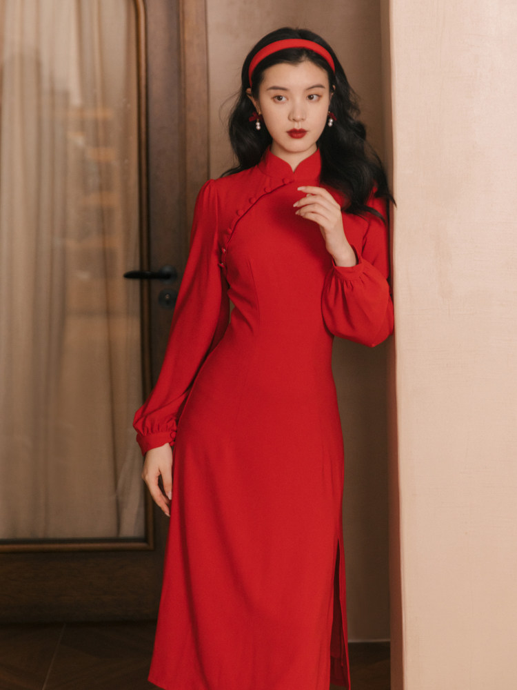 22中国红改良旗袍长袖红色连衣裙女复古国风开衩古典舞国庆礼服裙