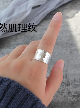 原创手工指环镀白金色时尚云丝纹宽版锤纹戒指男女开口食指戒