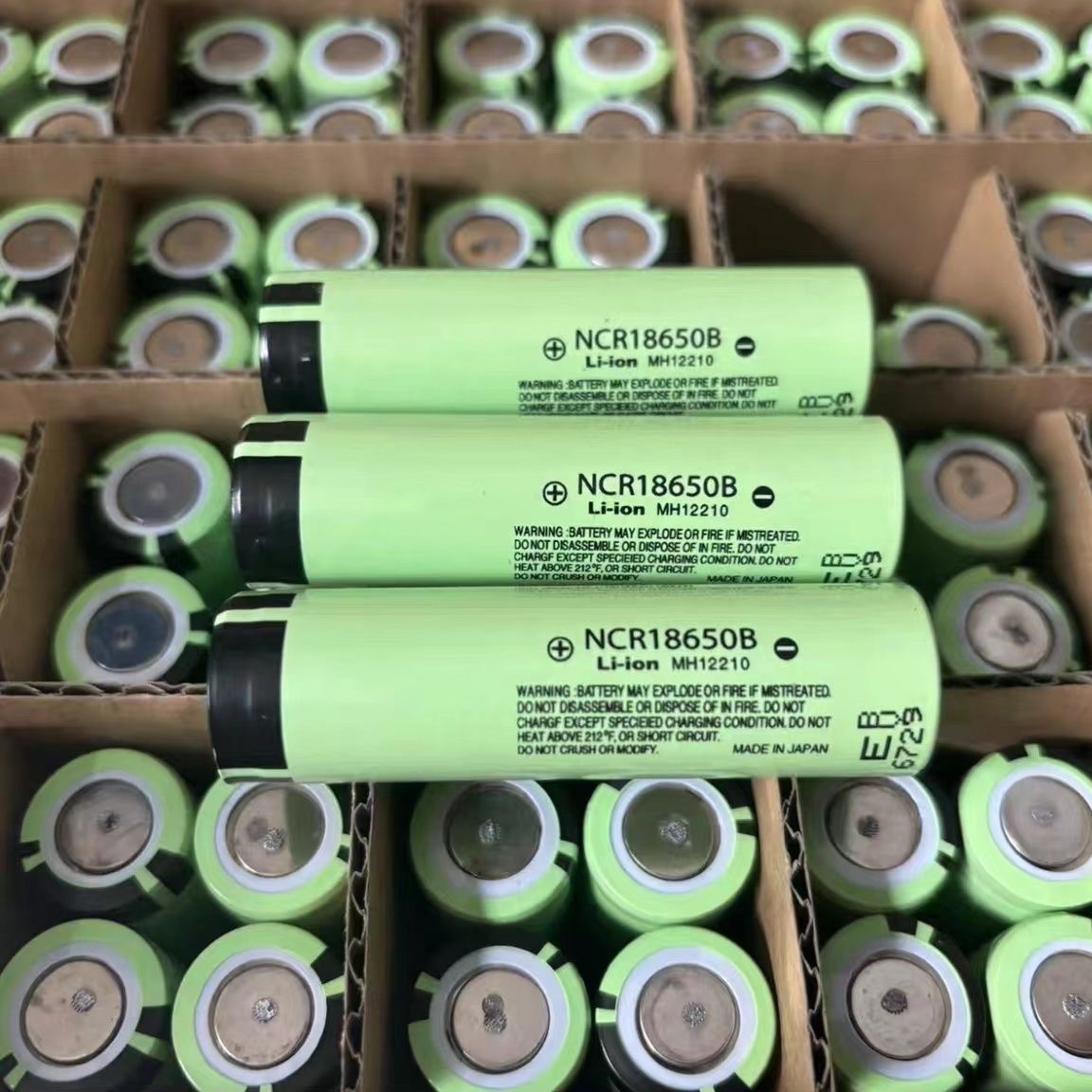 特斯拉拆机18650锂电池3400mAh强光手电小风扇头灯电动车电池