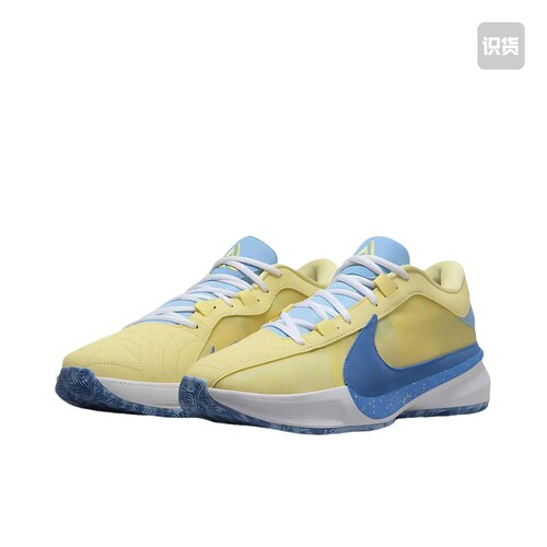 Nike Zoom Freak 5 字母哥5代 篮球鞋 抗扭缓震抓DX4996-700
