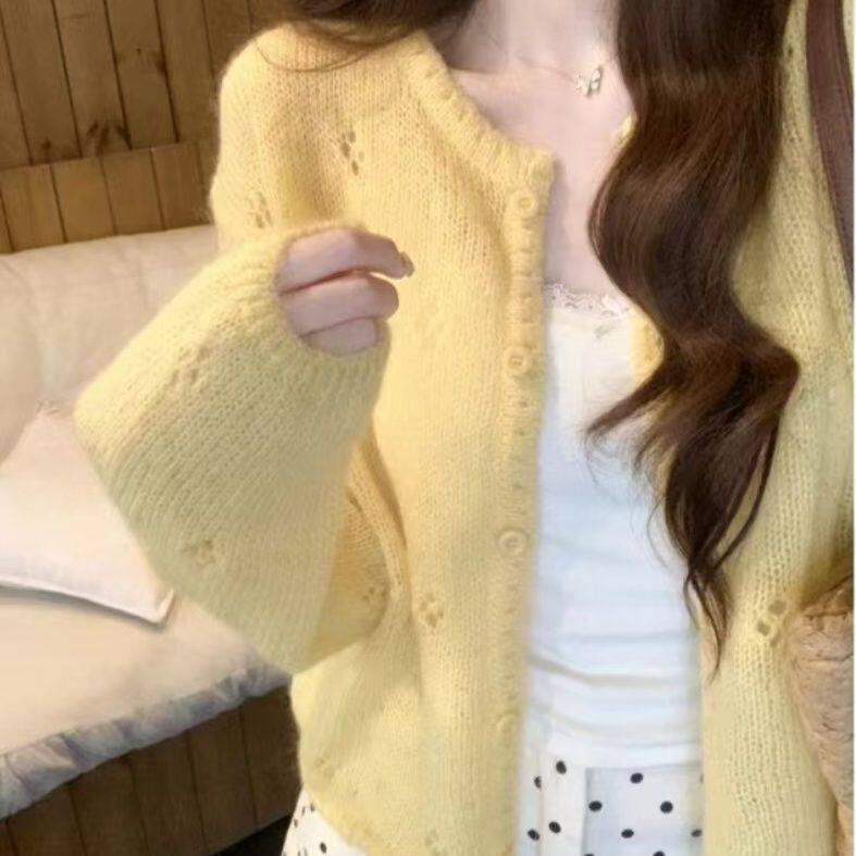 防晒圆领镂空针织蓝色开衫女2026春季温柔设计感外搭短款外套上衣