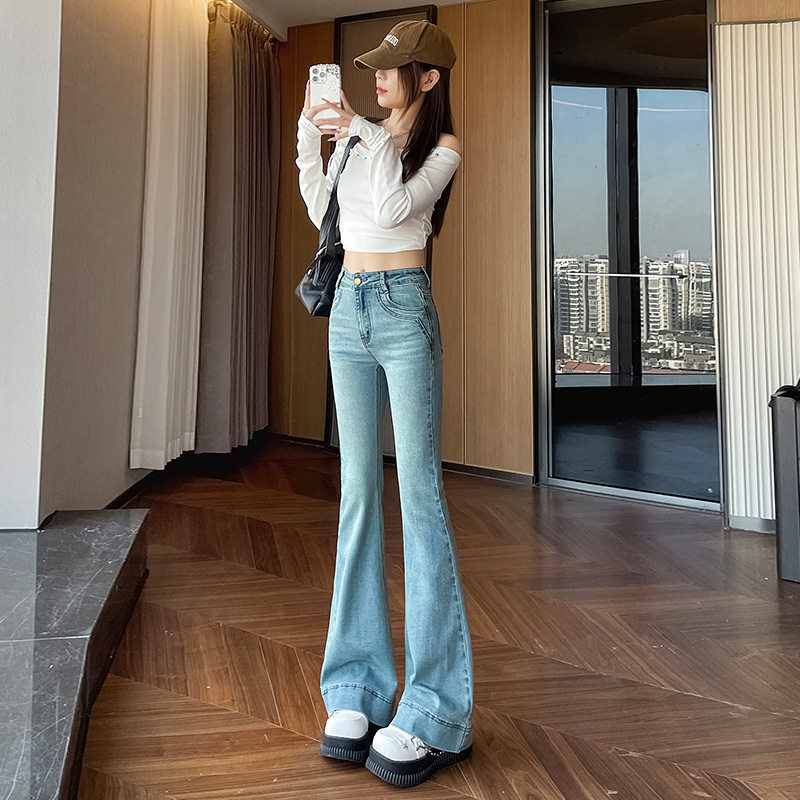 浅色高腰微辣牛仔裤女春夏2026新款时髦修身显高显瘦马蹄喇叭裤子