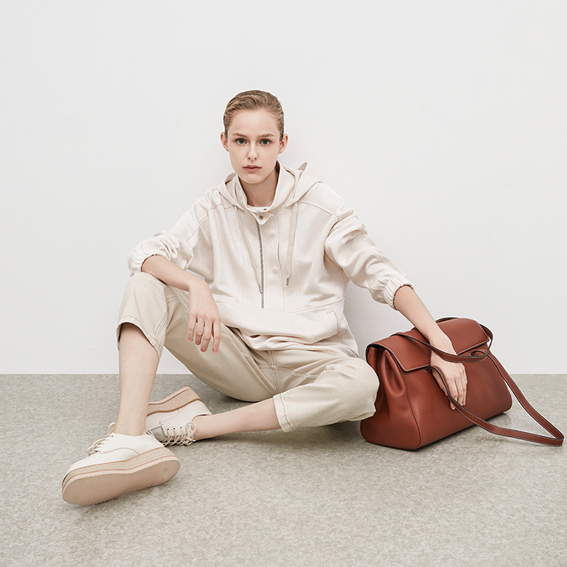 VesasK0536宽松显瘦卫衣