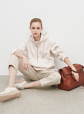 Vesas Collection K0536 宽松显瘦珠链设计半拉链连帽卫衣