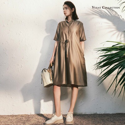 vesascolletion唯尚女装 简约松弛 垂感U领 连衣裙 D1307